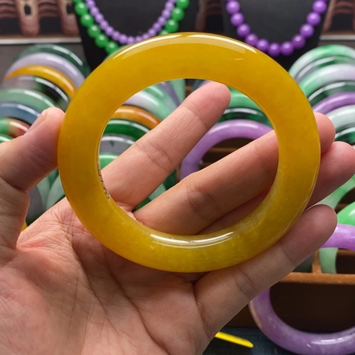 蓉***姐仿水晶非金属高端手镯
