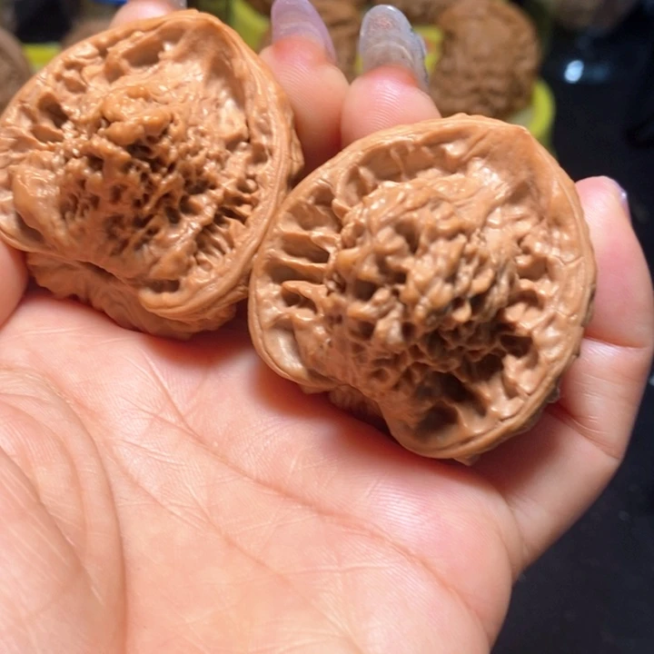 文玩核桃把件聚宝盆