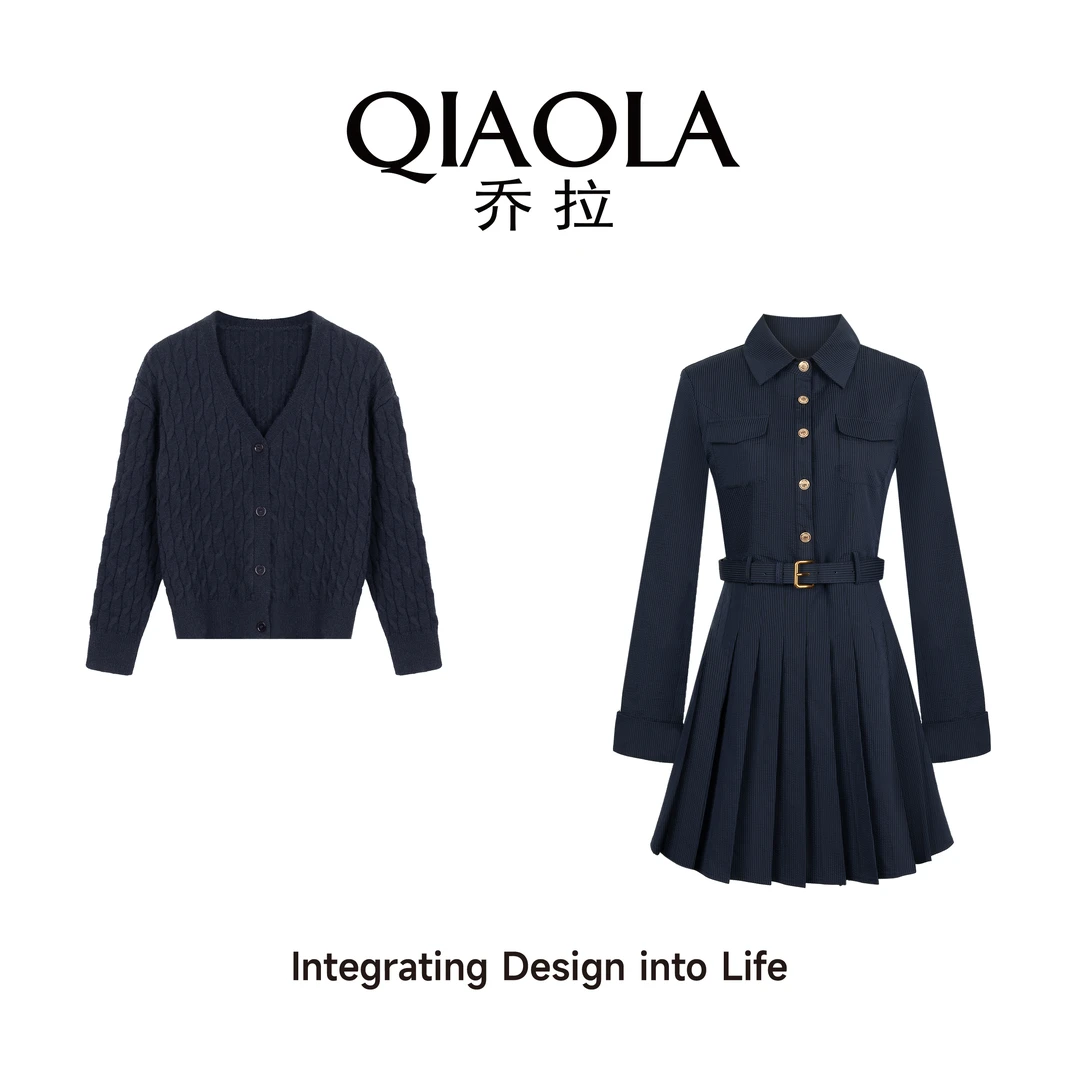 QIAOLA/乔拉【暮色旅人】秋冬季北极绒梭织翻领百褶A版时尚套装预售