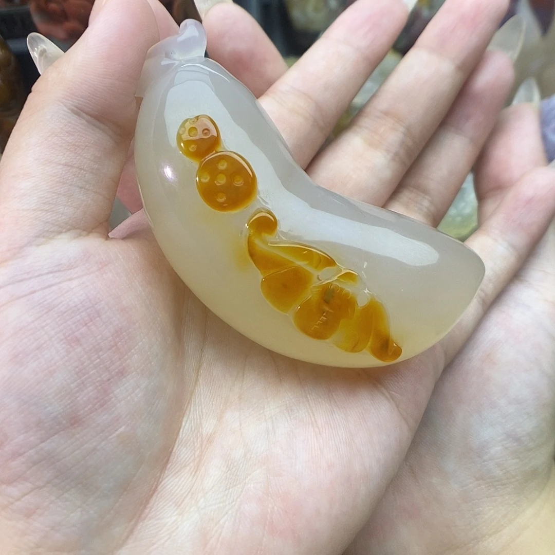 平***乐玛瑙/玉髓未镶嵌颈饰