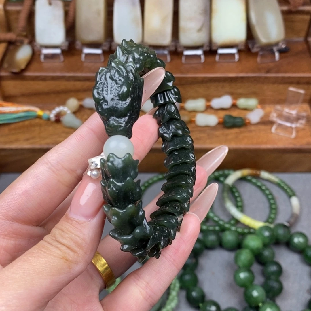 和田玉颈饰未镶嵌林*