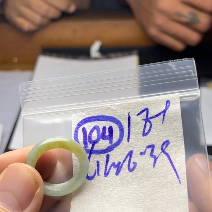 定制翡翠未镶嵌明天