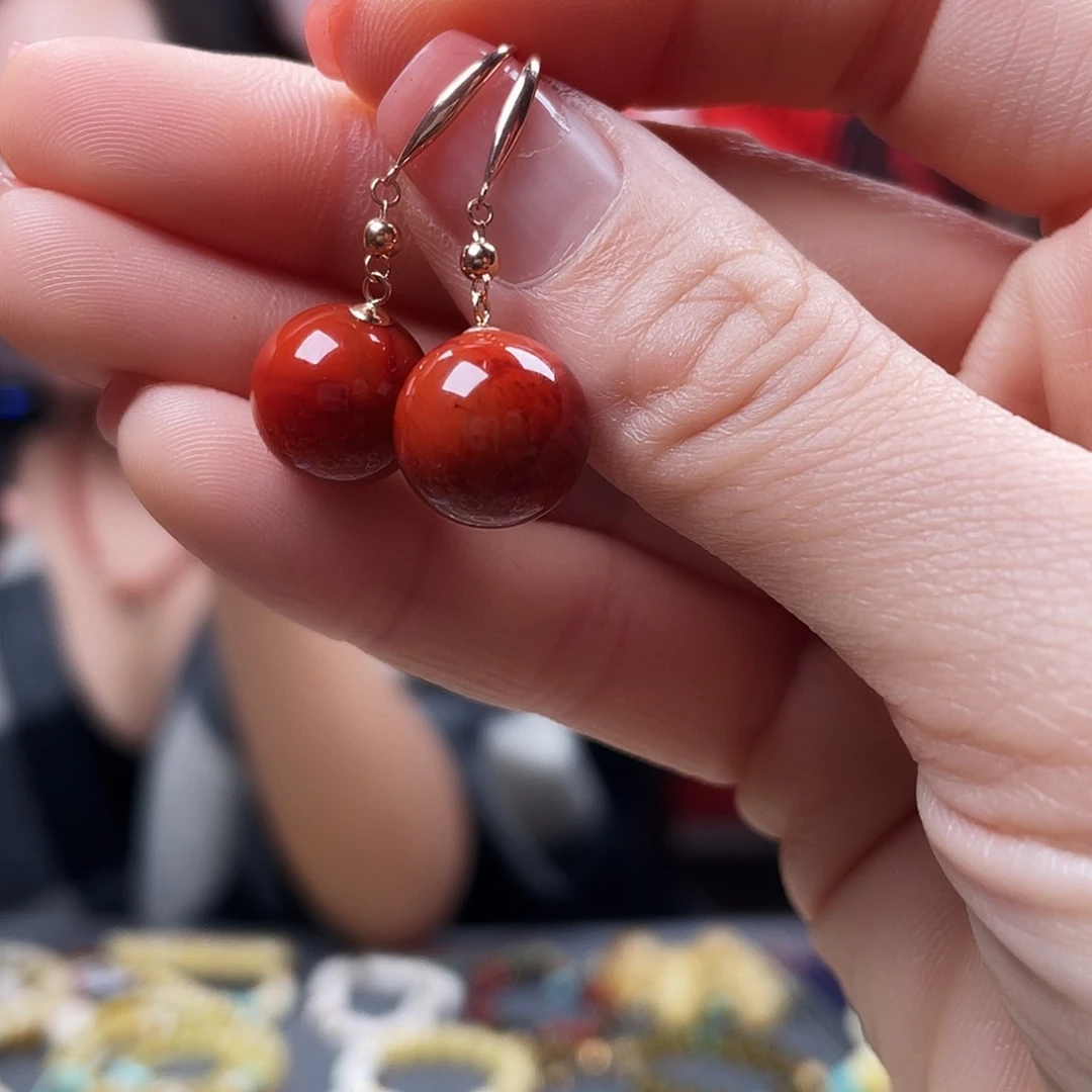 南红玛瑙耳饰18K金镶嵌耳坠