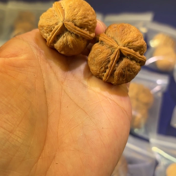 吊坠文玩核桃平细三棱