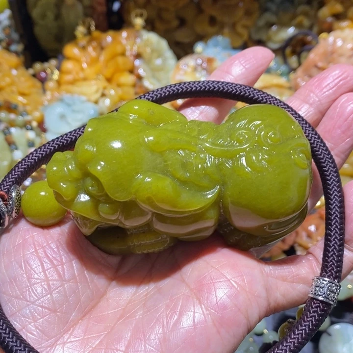 岫玉岫玉吊坠未镶嵌