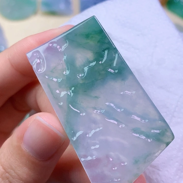 翡翠未镶嵌吊坠(不含链) 2880