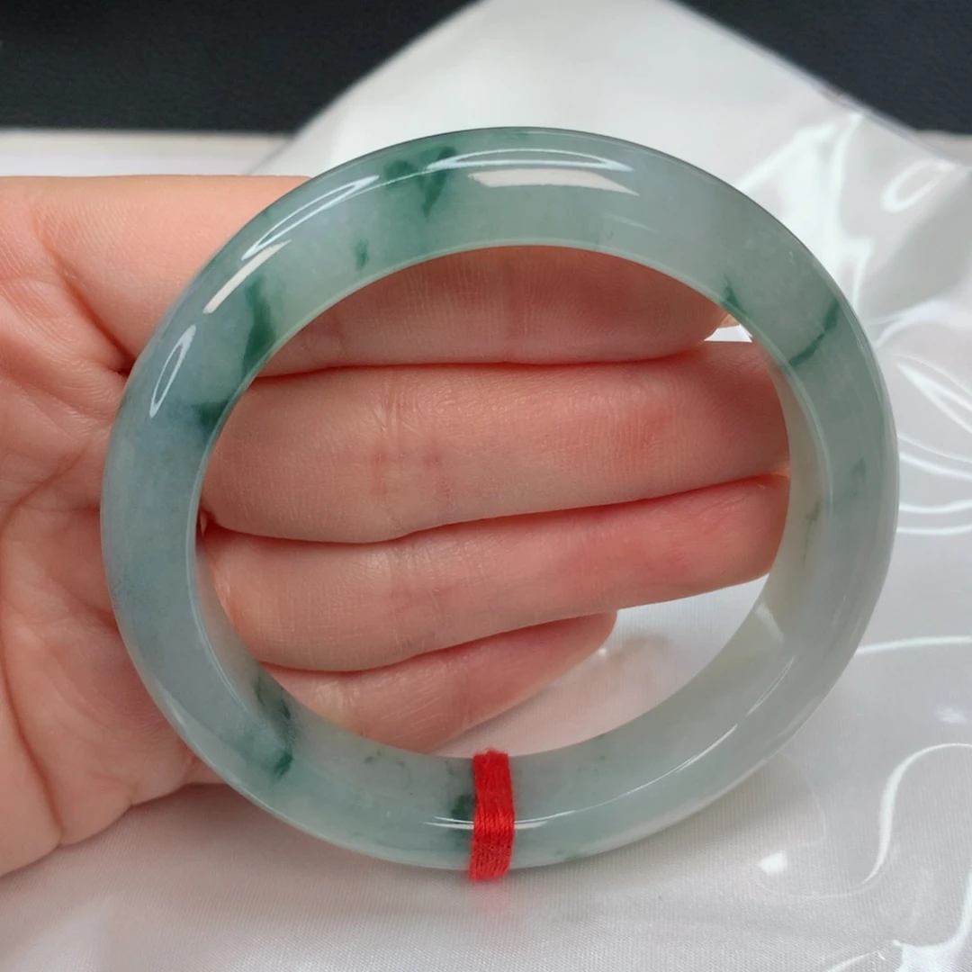 翡翠手镯未镶嵌55-56 飘花