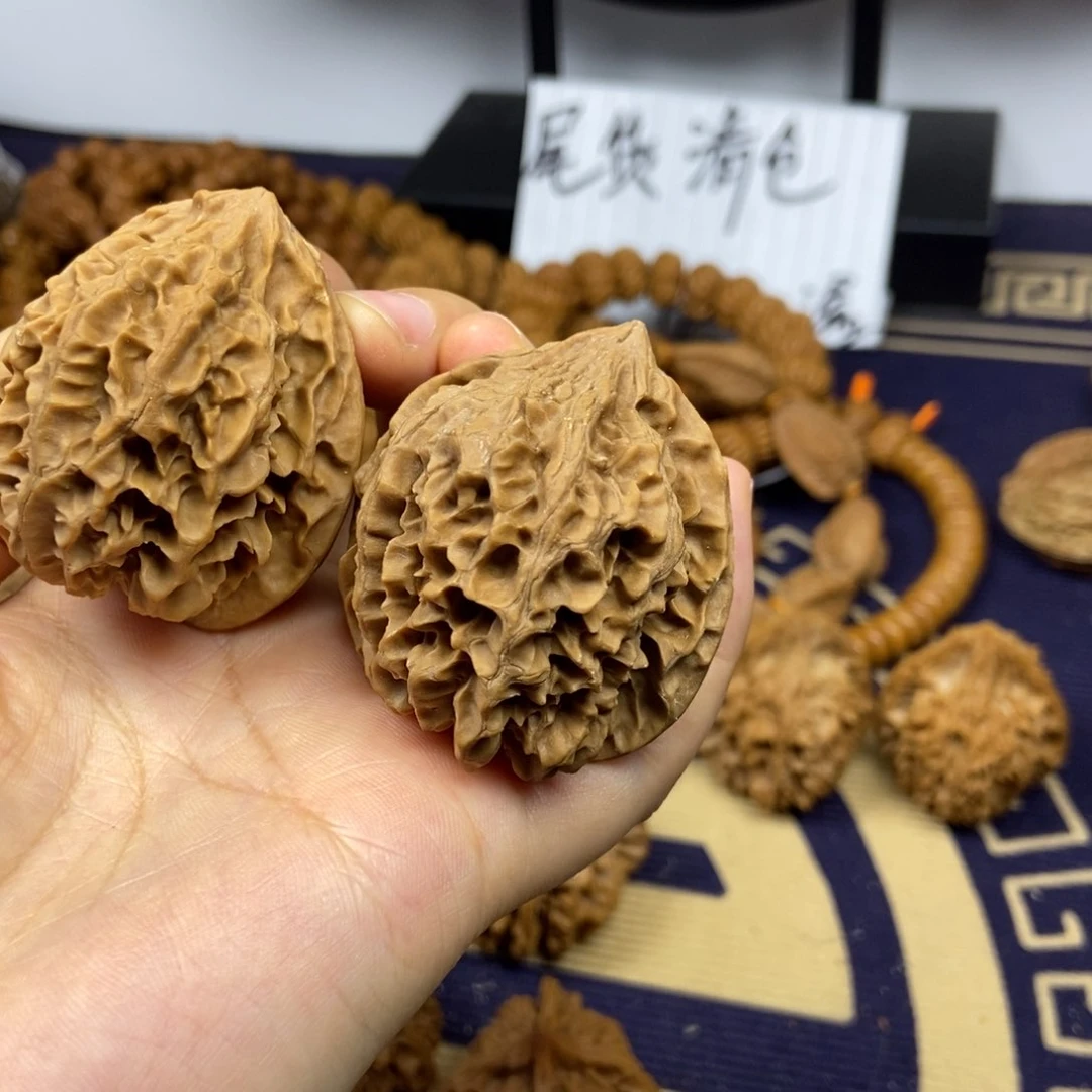 文玩核桃吊坠秦岭狮子头42