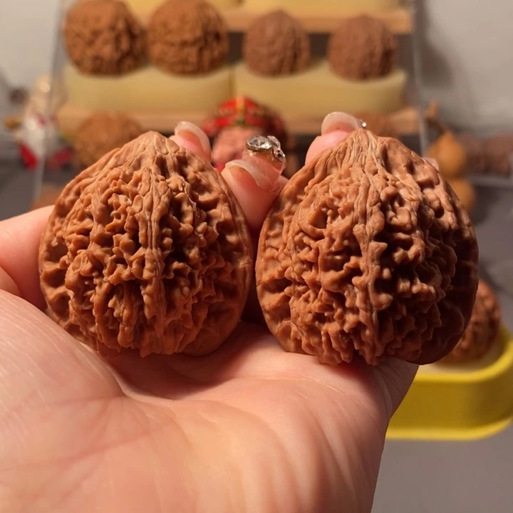 文玩核桃吊坠42满天星