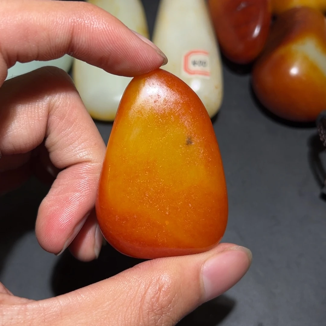 和田玉未镶嵌珠宝奇石