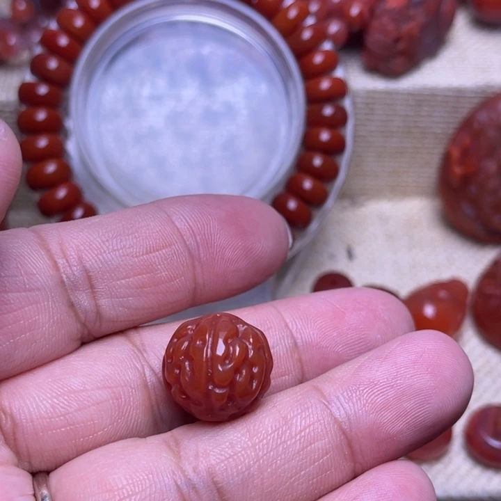 南红玛瑙未镶嵌手链