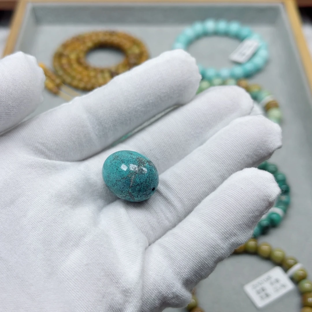 绿松石未镶嵌挂件