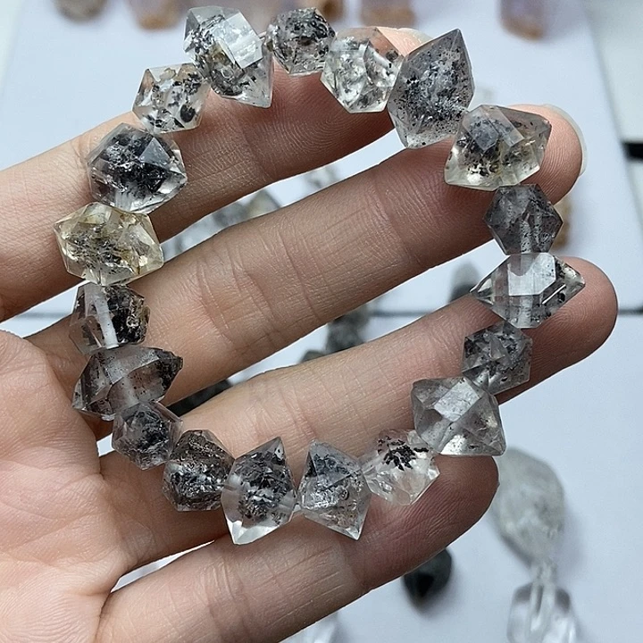 未镶嵌颈饰水晶糖心闪灵钻手链