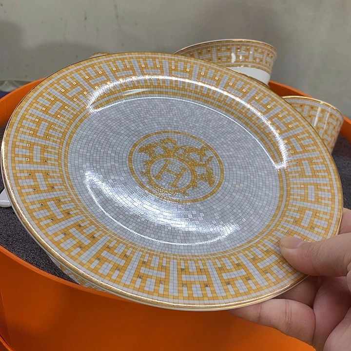 瓷片咖啡的香气是一个