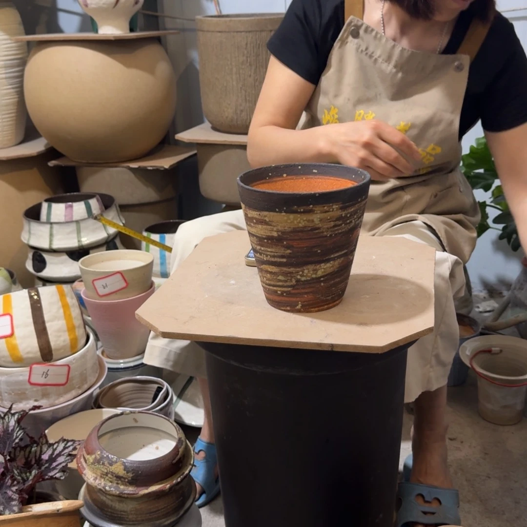 景德镇桌面陶瓷花盆