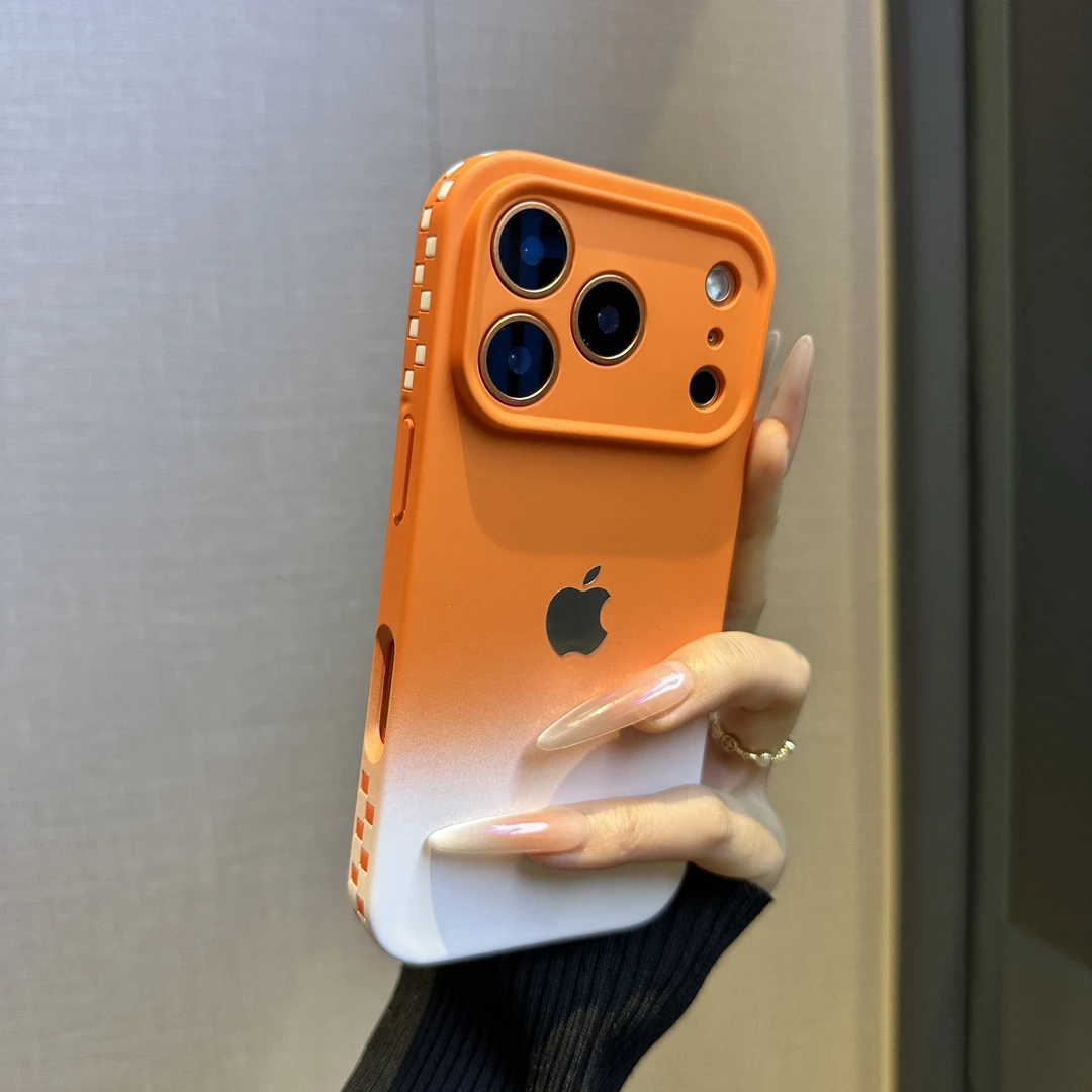 高颜值渐变撞色肤感散热适用苹果17promax/16/15/14/13/PM手机壳