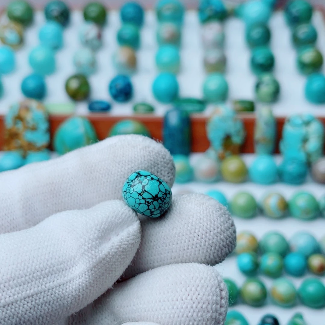 未镶嵌绿松石珠宝奇石