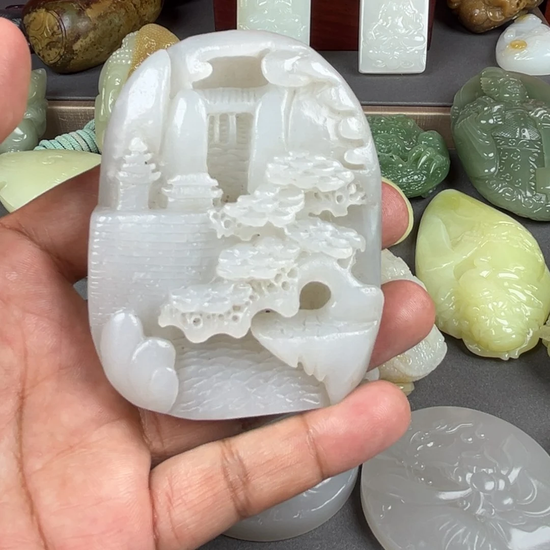 和田玉颈饰未镶嵌用****4