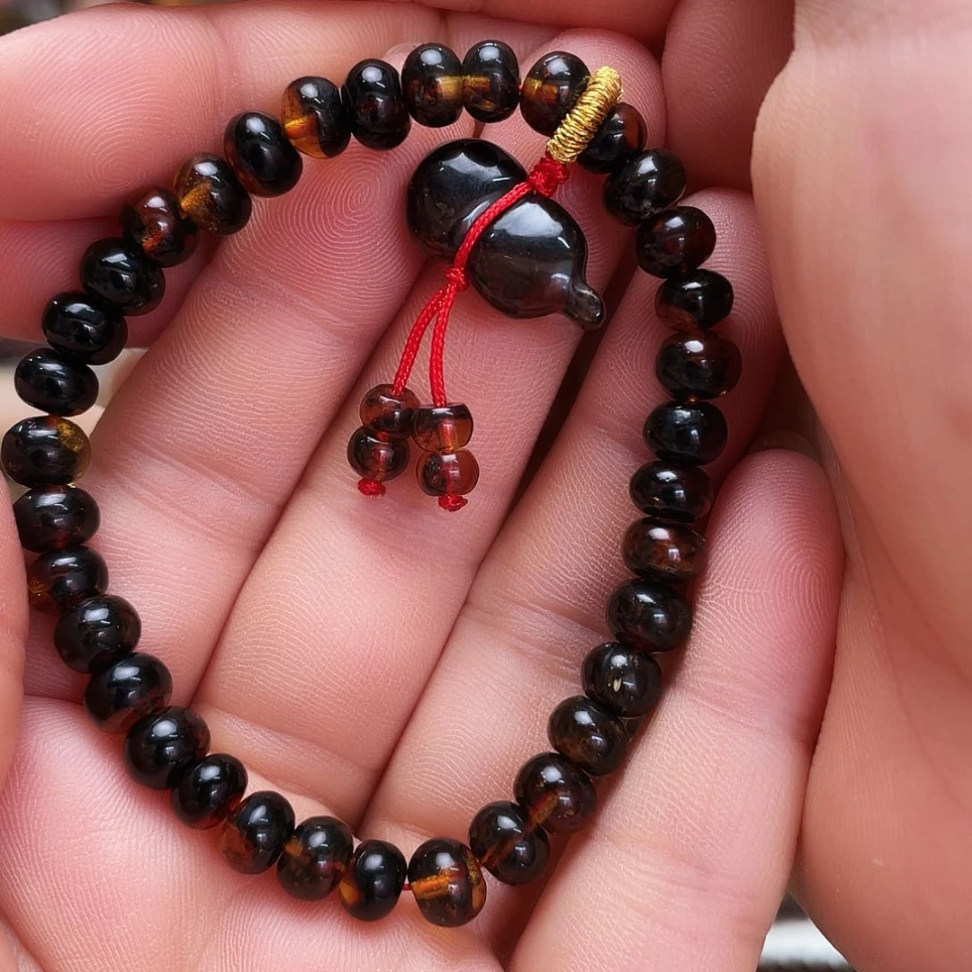 未镶嵌琥珀裸石六