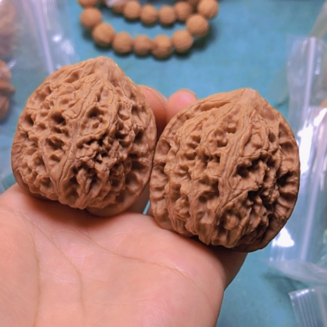 【闪购商品】核桃摆件40水龙纹有修