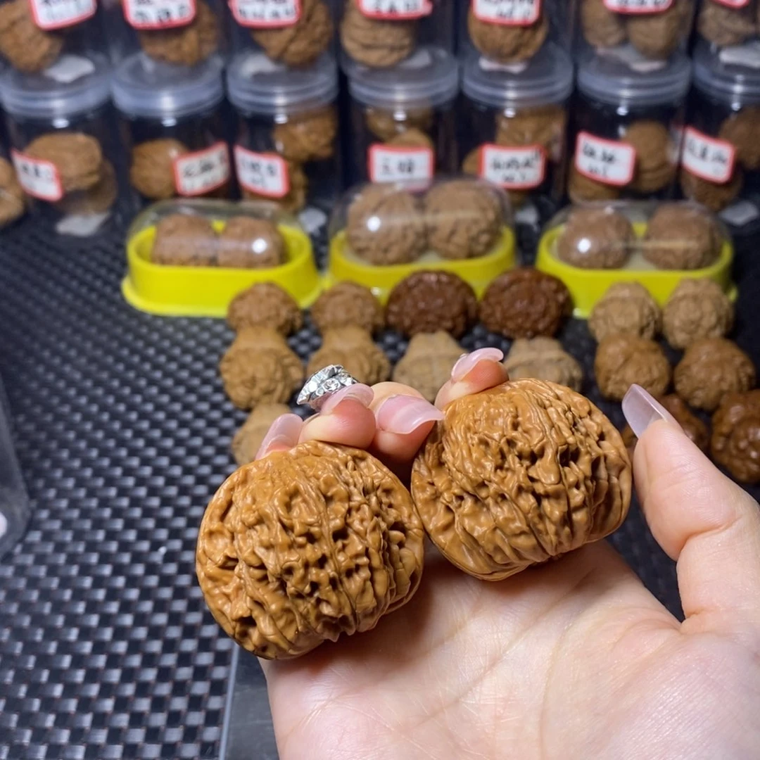 文玩核桃吊坠四座楼44.5