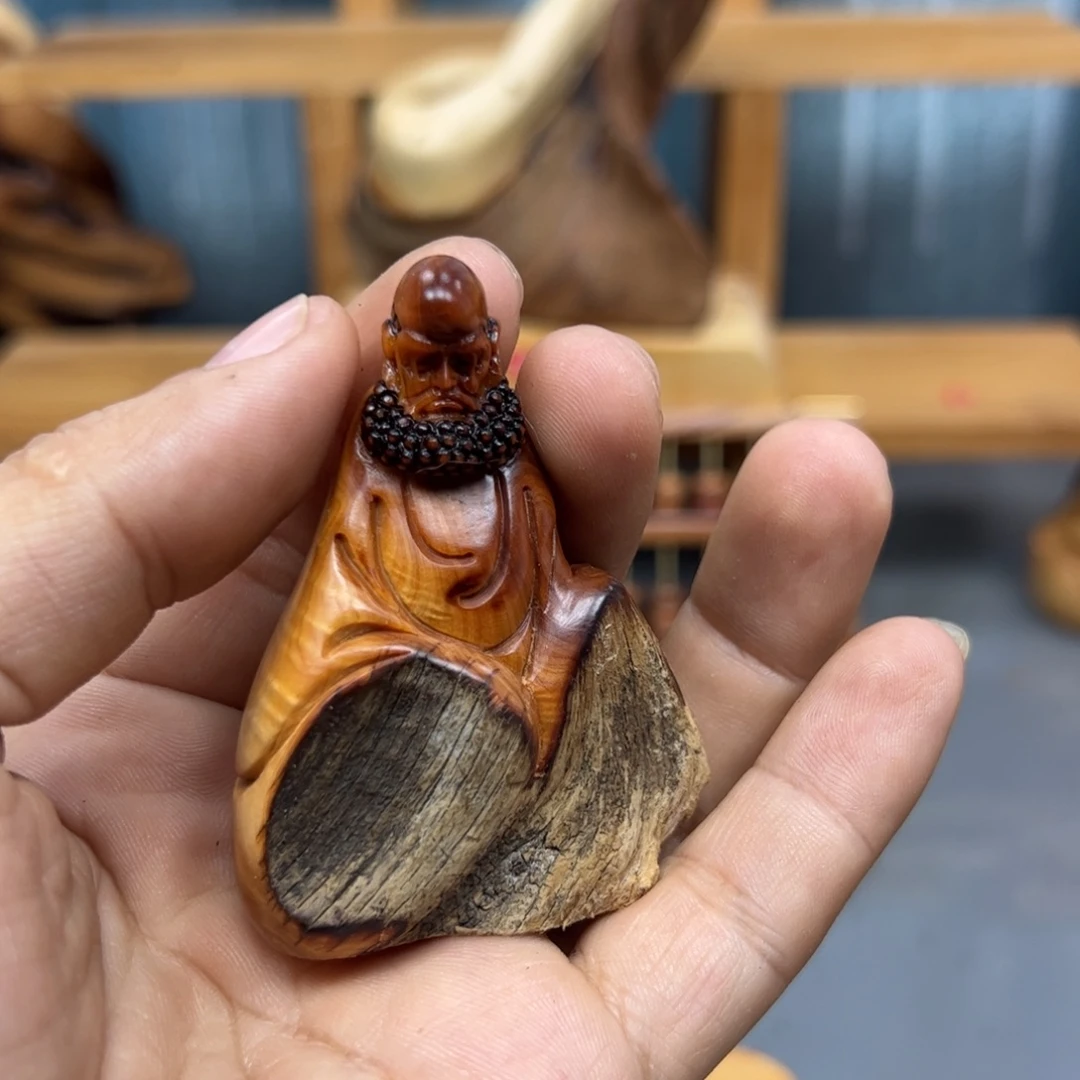 ****心木崖柏木摆件手把件