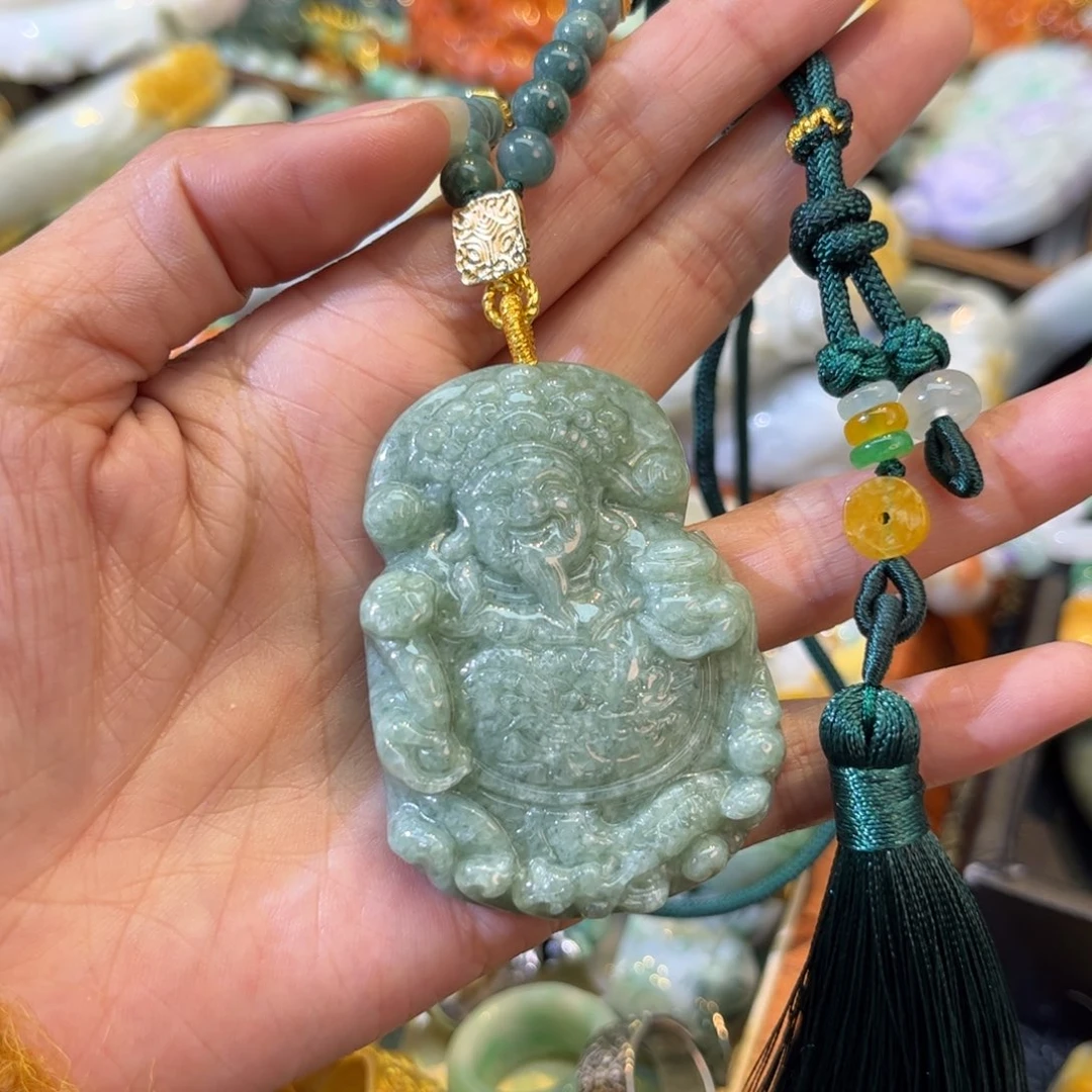 翡翠颈饰未镶嵌待编款