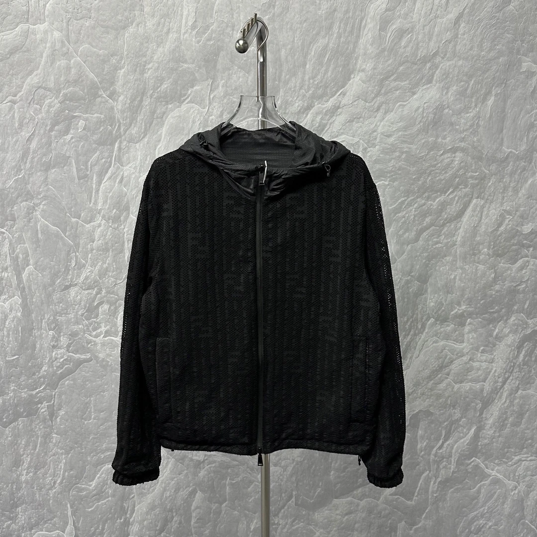 未使用 FENDI/芬迪 双F暗纹满印尼龙双面穿拉链外套 48码 D18037