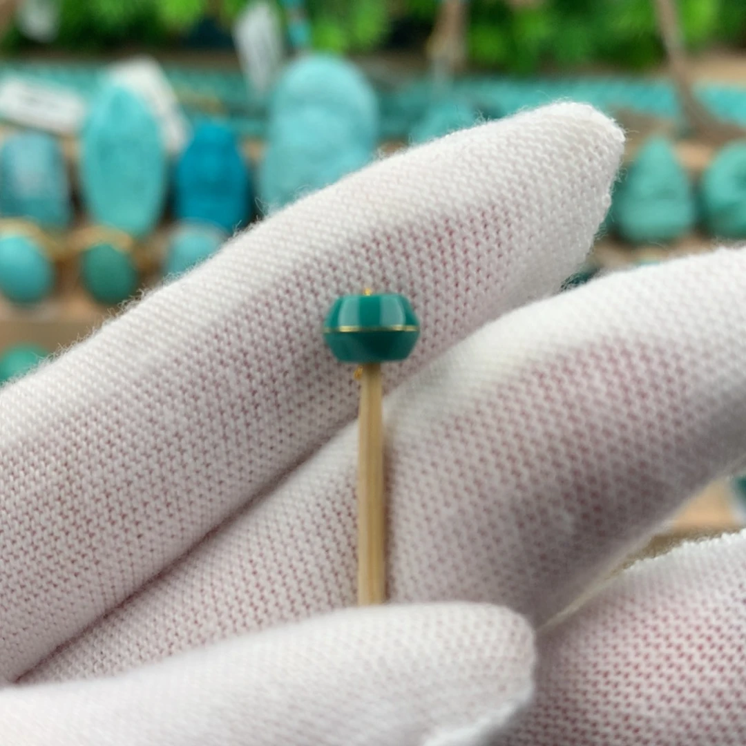 绿松石配饰未镶嵌