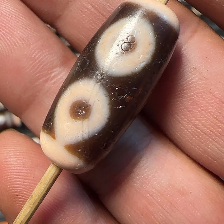 玛瑙/玉髓合金颈饰三眼