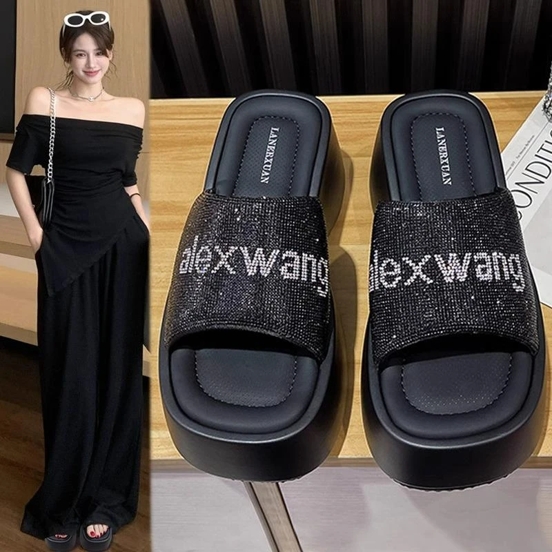 【旗舰正品】千颂伊同款水钻一字拖女2025夏季外穿7松糕底休