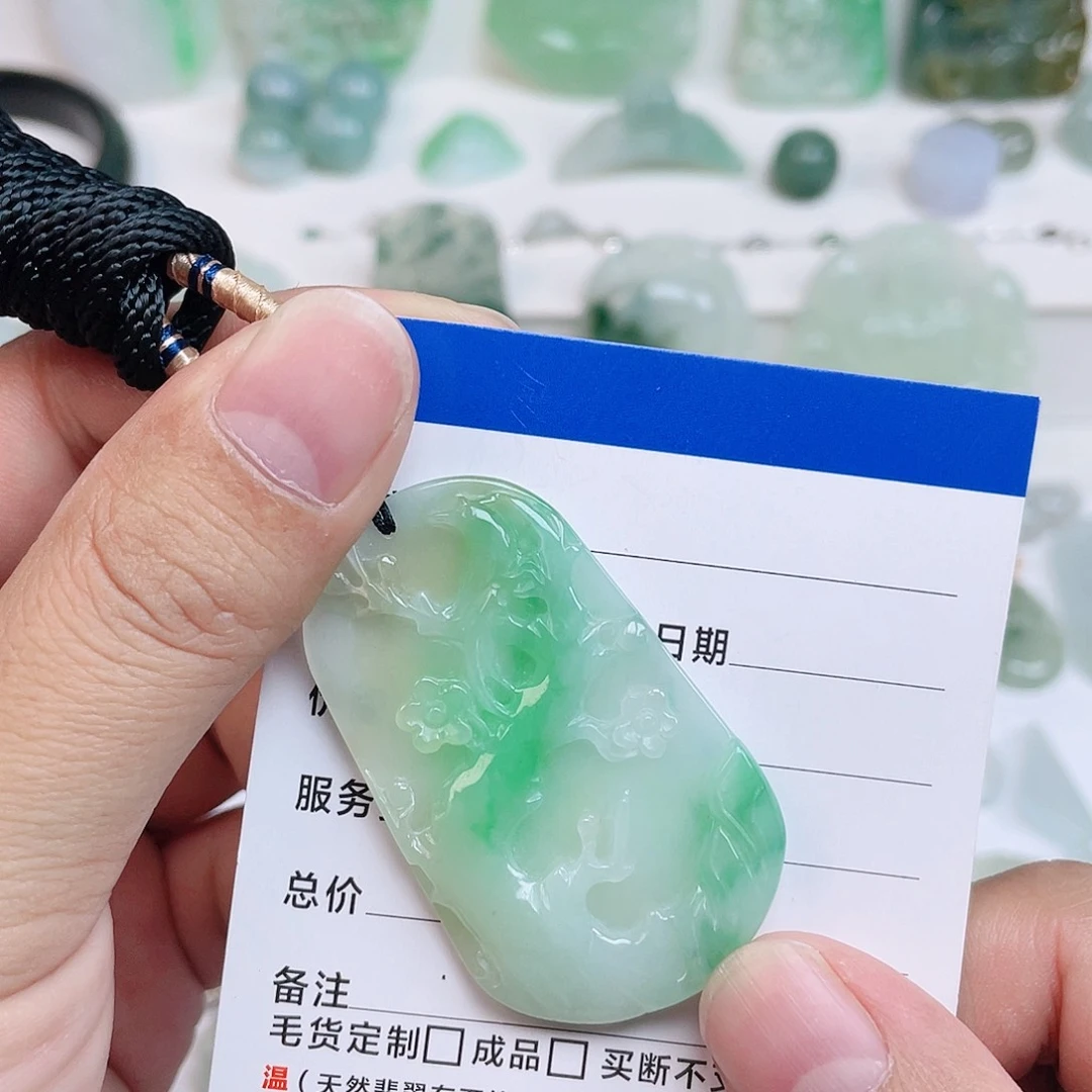 颈饰未镶嵌翡翠天然翡翠
