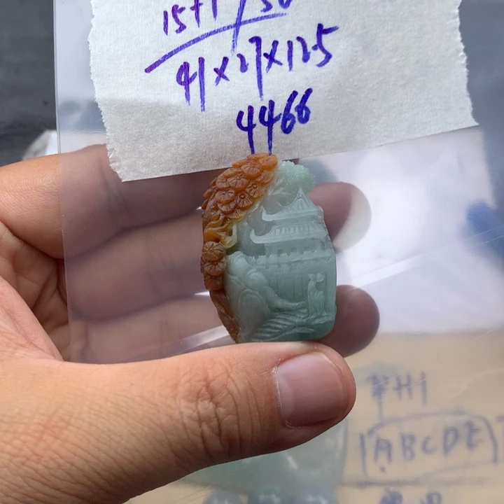 用***3定制翡翠未镶嵌翡翠
