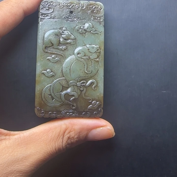 毅***未镶嵌和田玉（糖玉）挂件
