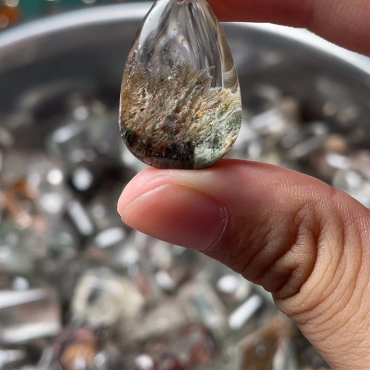 我***乐未镶嵌颈饰水晶水晶