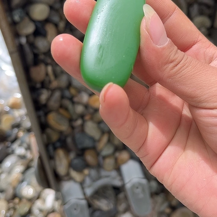 未镶嵌和田玉（糖玉）车挂