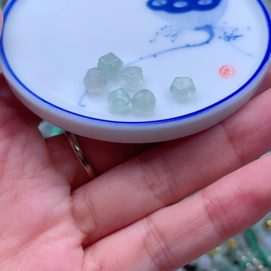 翡翠散珠随型一手