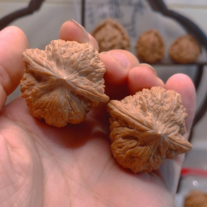 文玩核桃吊坠高低肩磨盘