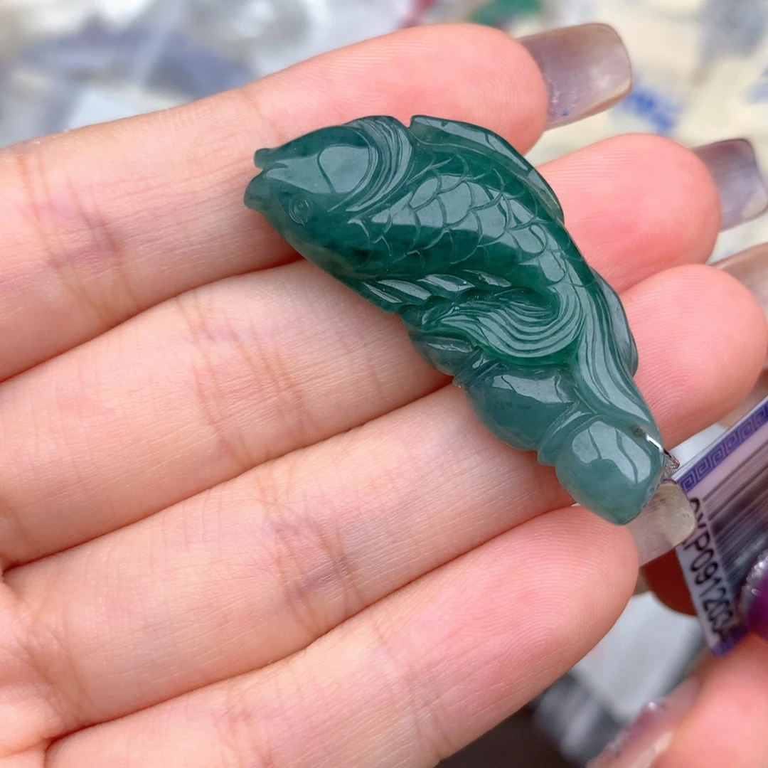 未镶嵌挂件翡翠….