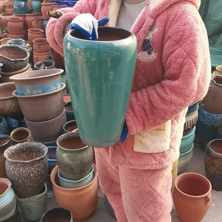 红陶口19高37瑕疵口裂