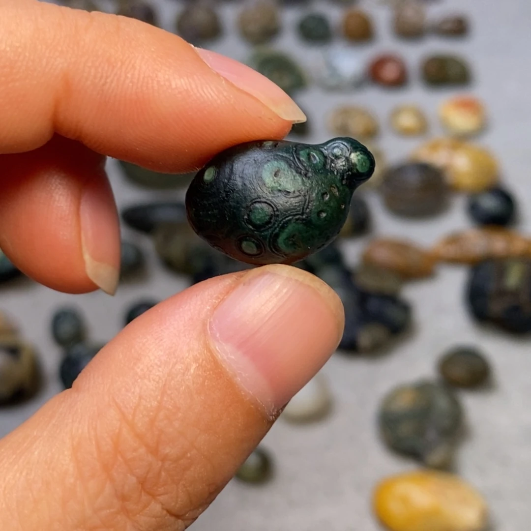 石头无言最可人儿