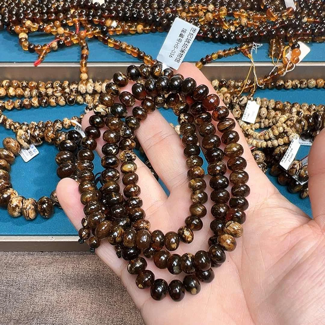 琥珀颈饰未镶嵌.**m抚顺HS-036