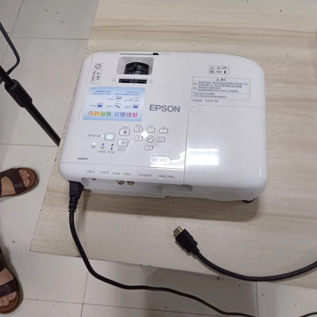 8新 Epson/爱普生 二手爱普生投影仪运费自理