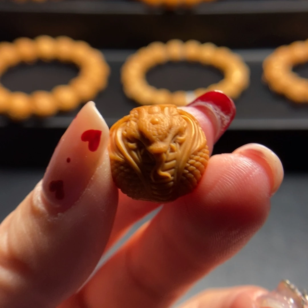 猴头核桃手串蛇王