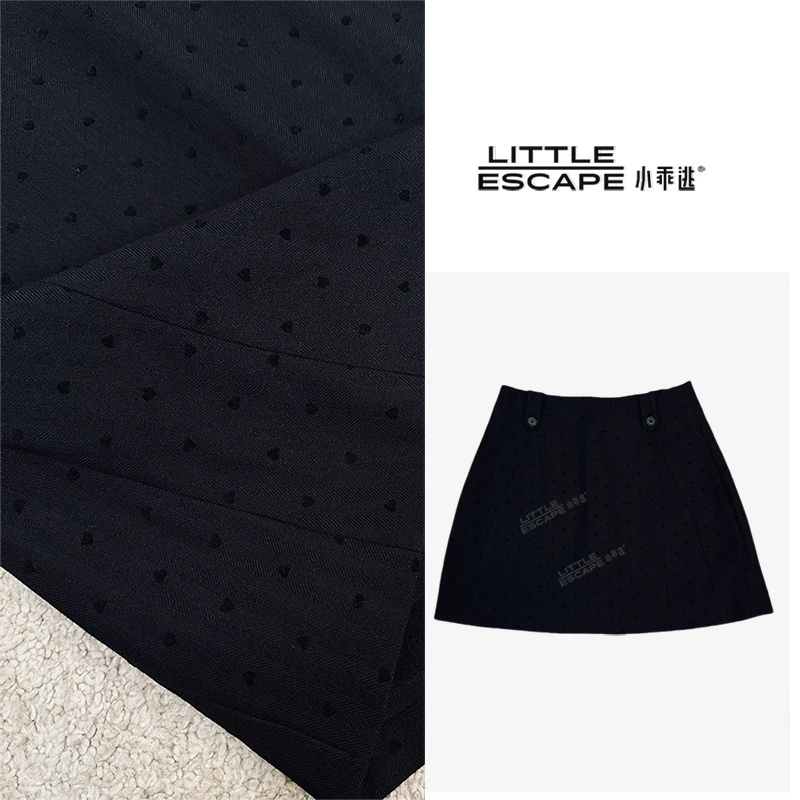 小乖逃秘密花园黑色波点爱心半裙收腰包臀半裙女士高腰时尚S25048