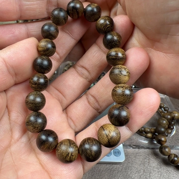 用***9沉香手串越南芽庄白棋瘤疤