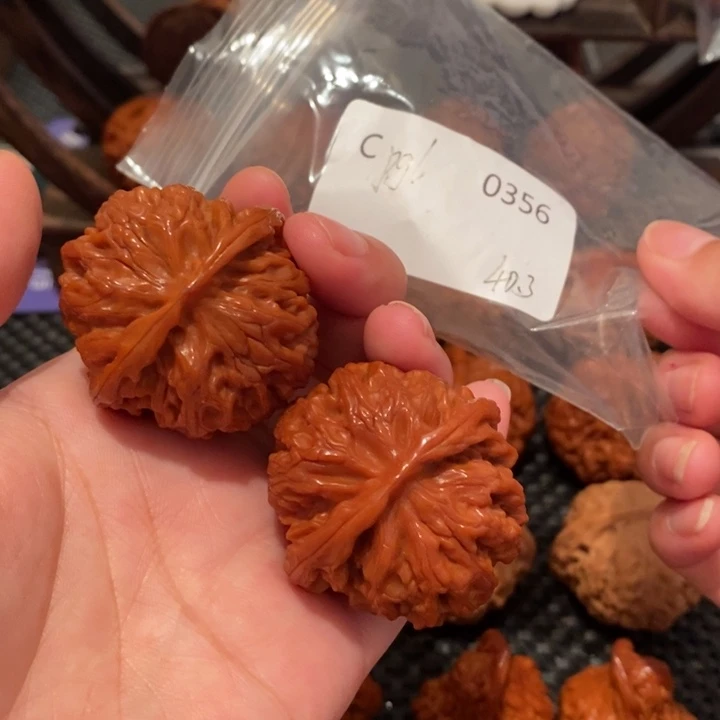 道***香文玩核桃把件精品