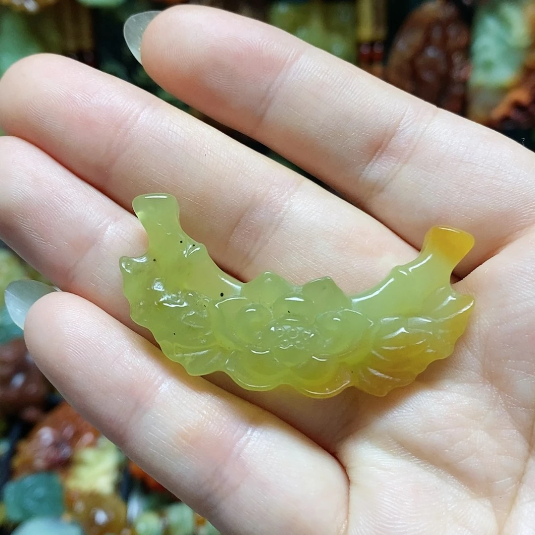 未镶嵌岫玉吊坠(赠链)
