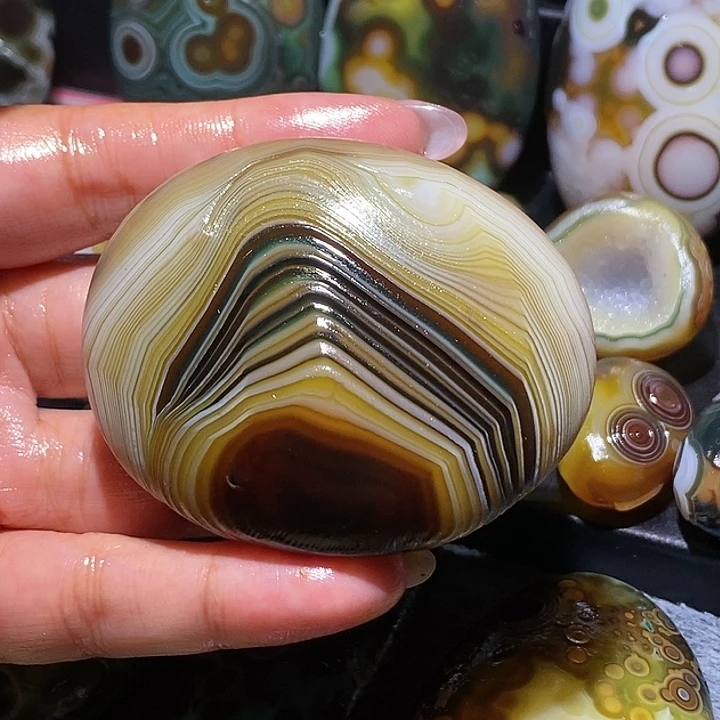 玛瑙/玉髓未镶嵌珠宝奇石63