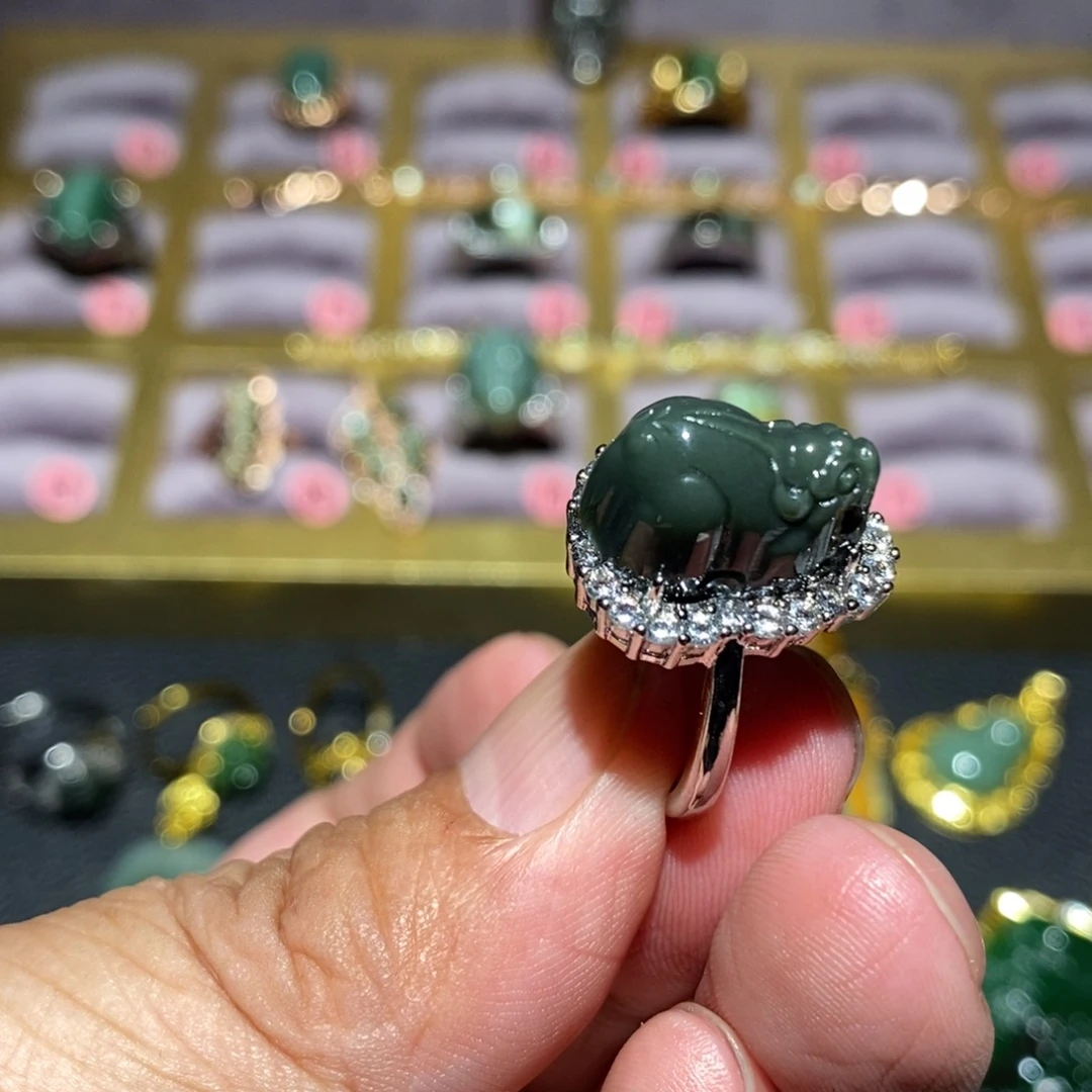 和田玉（碧玉）戒指未镶嵌